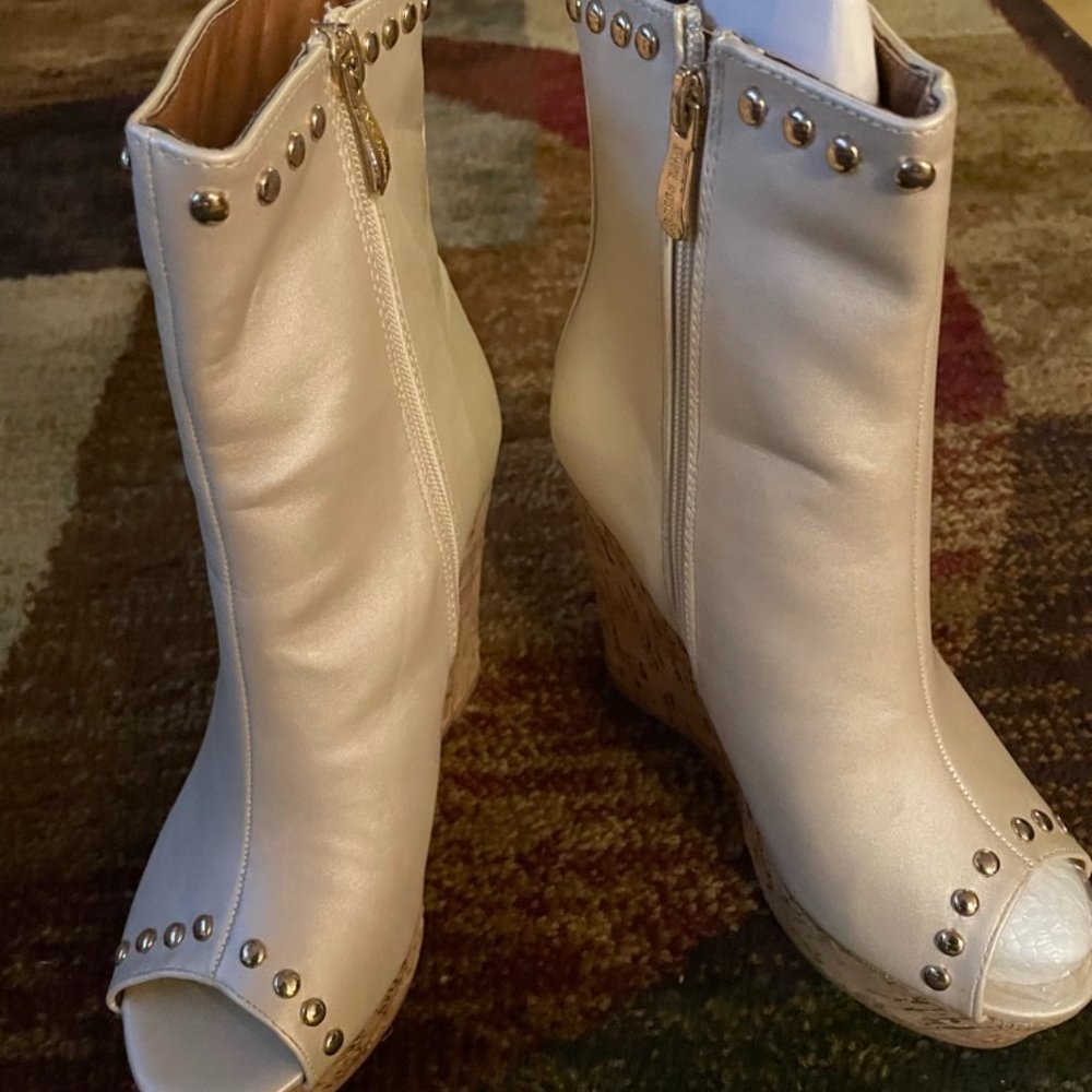 Cape Robbin Wedge Ankle Boots